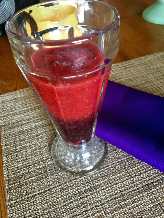 Raspberry, Grape Juice, and Aloe Vera Juice Smoothie
